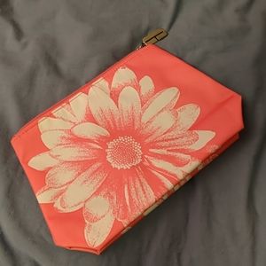 FREE WITH BUNDLE Clinique Makeup Bag